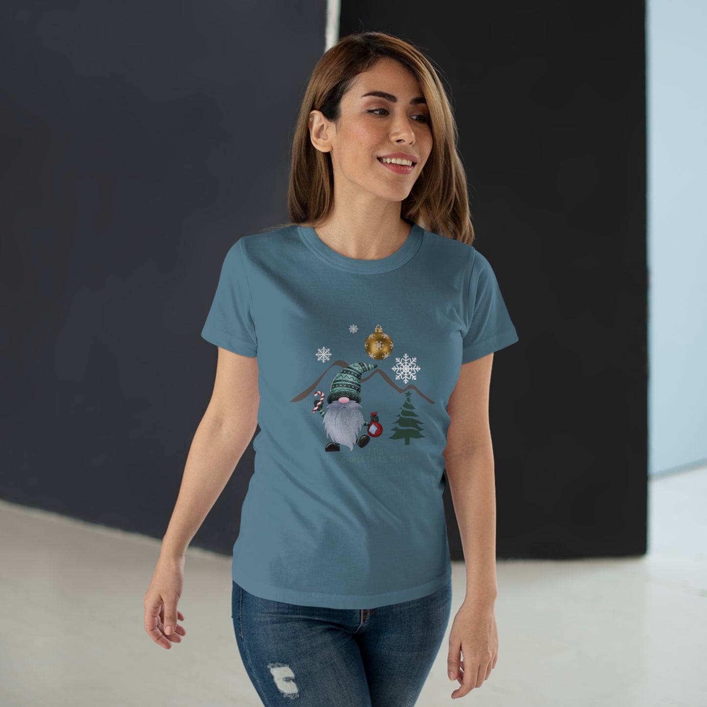 It’s Christmas Time - Mountain Gnome Women's T-shirt