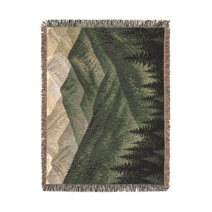 Mountain Landscape Woven Blanket — Cozy Forest Ridge Throw