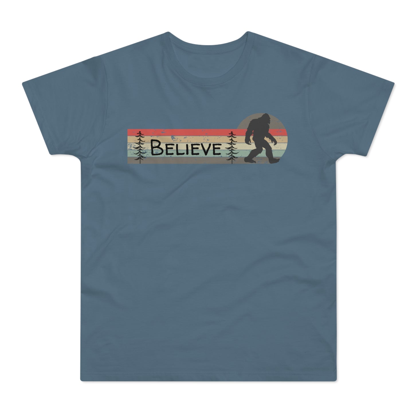 Bigfoot Believe Mountain Pine - Men's T-shirt