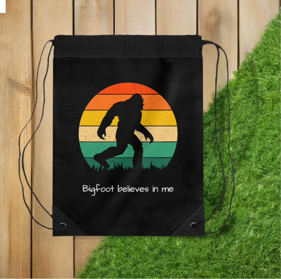 Bigfoot believes in me - Drawstring Bag