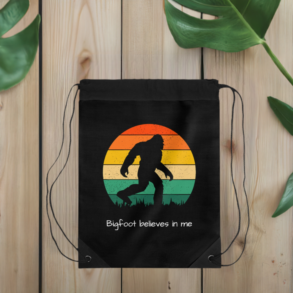 Bigfoot believes in me - Drawstring Bag